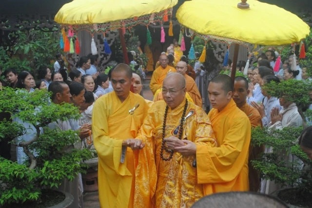 TT-Huế: Lễ húy nhật cố HT.Thích Chánh Trực ảnh 2 1 hue 1.JPG