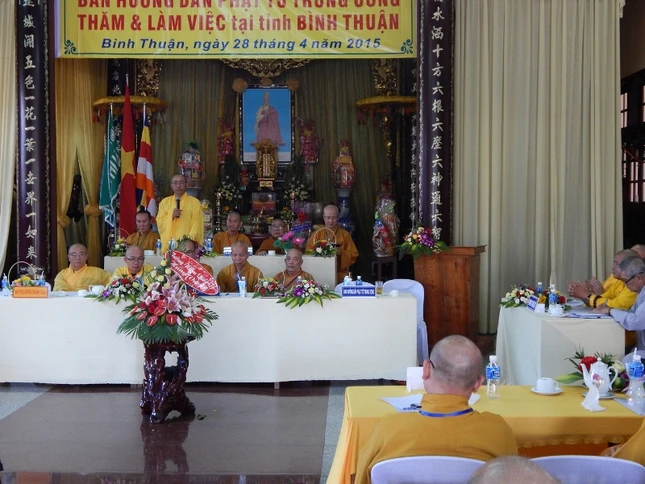 anh 7 - TT Thich Minh Nhat- Trung BTS GHPGVN Tinh Binh Thuan phat bieu.jpg