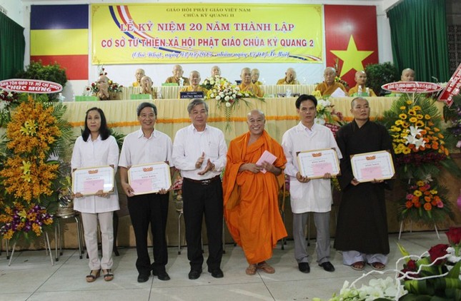 Kỷ niệm 20 năm lập cơ sở từ thiện chùa Kỳ Quang II ảnh 6 13kq.jpg