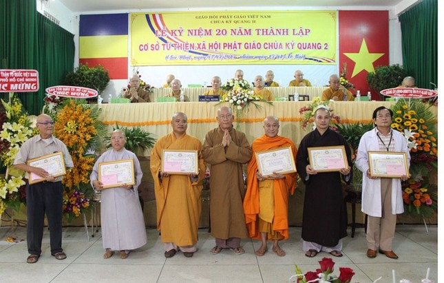 Kỷ niệm 20 năm lập cơ sở từ thiện chùa Kỳ Quang II ảnh 7 14kq.jpg