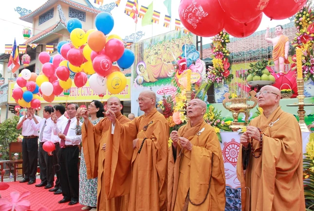tha bong bong cau nguyen hoa binh.JPG