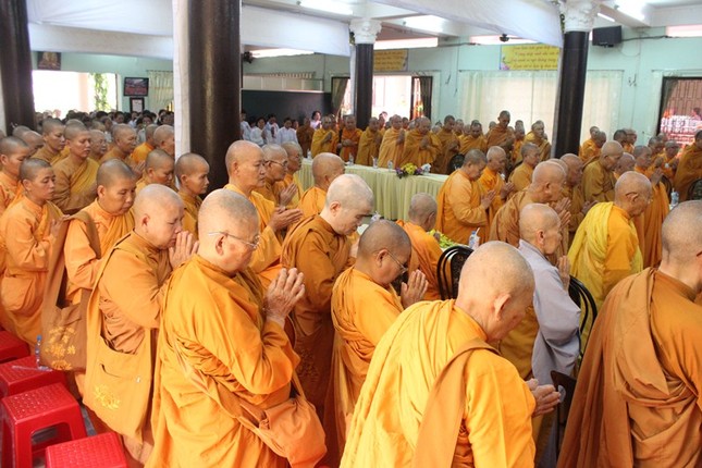 Ni giới Khất sĩ tưởng niệm cố NT.Thích nữ Huỳnh Liên ảnh 5 8np.jpg