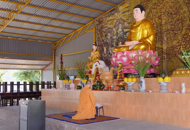 Khoa tu 10-5-2015 (3).JPG