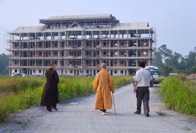 Khoa tu 10-5-2015 (5).JPG