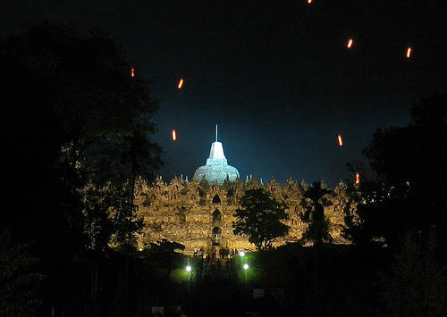 Chùm ảnh: Phật đản ở một số quốc gia ảnh 4 anh 4.jpg