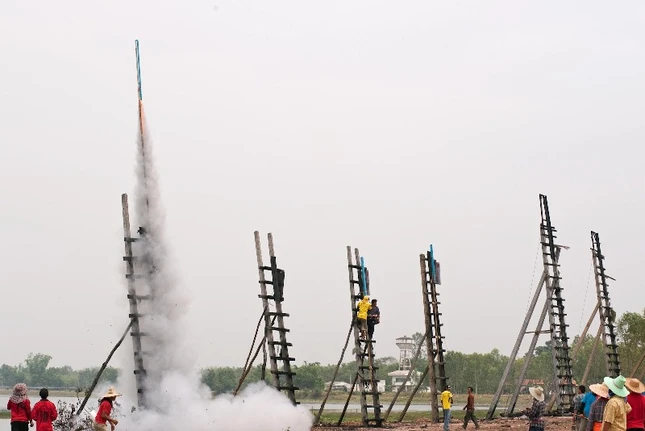 Chùm ảnh: Phật đản ở một số quốc gia ảnh 8 anh 8.jpg