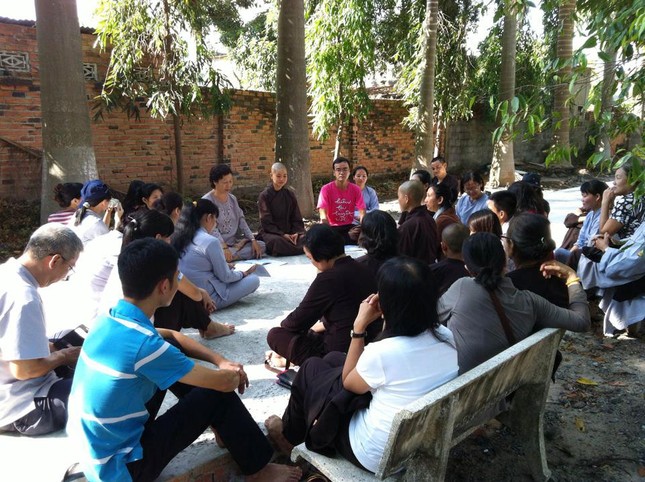 Tôi đi tu ảnh 1 anh PGTT 2.jpg