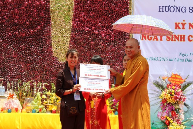 Lễ hội Văn hóa Phật giáo "Hương sen xứ Nghệ" ảnh 12 1 hsen 13.jpg
