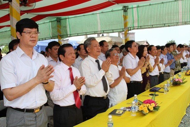 Lễ hội Văn hóa Phật giáo "Hương sen xứ Nghệ" ảnh 2 1 hsen 2.jpg