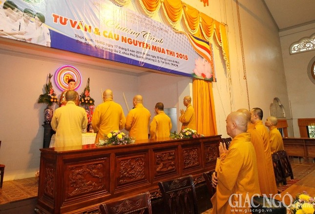 Phật giáo tổ chức cầu nguyện và tư vấn cho thí sinh ảnh 2 _MG_6757.jpg