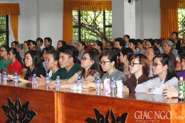 Phật giáo tổ chức cầu nguyện và tư vấn cho thí sinh ảnh 5 _MG_6775.jpg