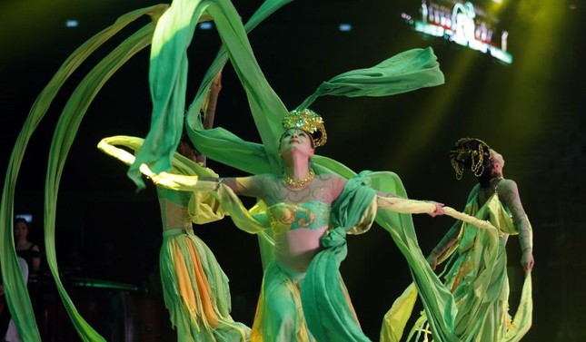 Singapore: Thủ tướng Lý Hiển Long chúc mừng Đại lễ Vesak ảnh 4 H4.jpg