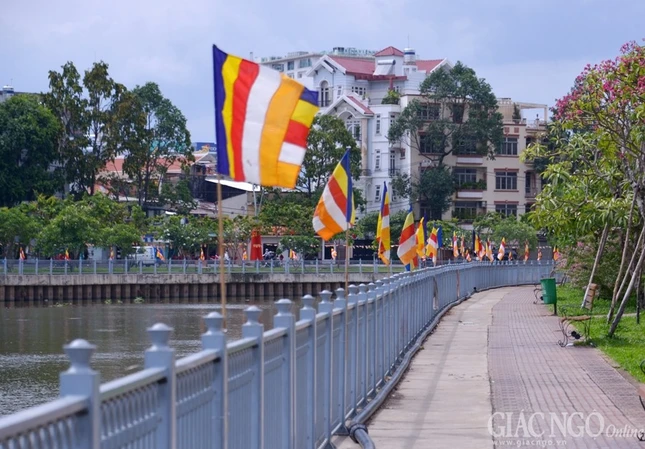 Khong khi Phat dan  (3).jpg