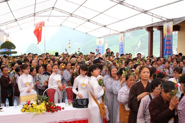 Đại lễ Phật đản tại chùa Phật Tích Trúc Lâm Bản Giốc ảnh 13 1 a bg 13.jpg