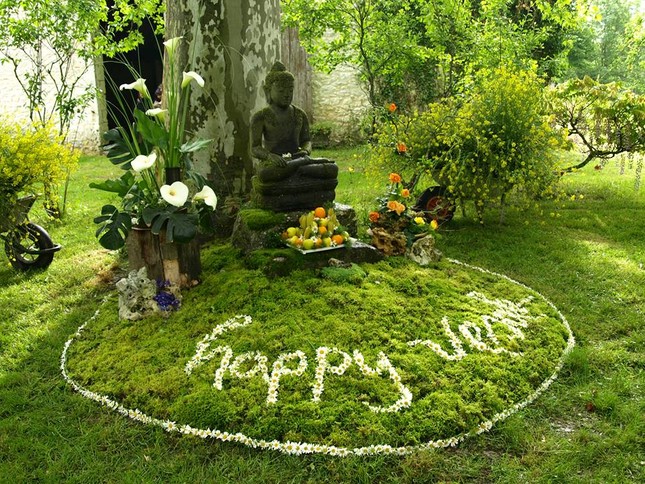 TP.HCM: Lịch giảng trong tuần lễ Phật đản PL.2559 ảnh 1 vesak.jpg