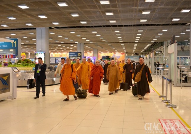 Vesak 2015- ngay thu 1 (1).jpg