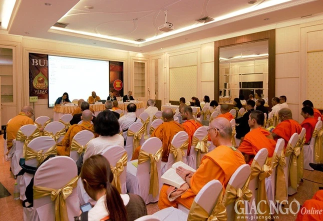 Hoi thao Nhom  (8).jpg