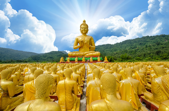 Đức Phật
là Thầy chỉ đường ảnh 1 Su vi dai cua Duc The ton 1.png