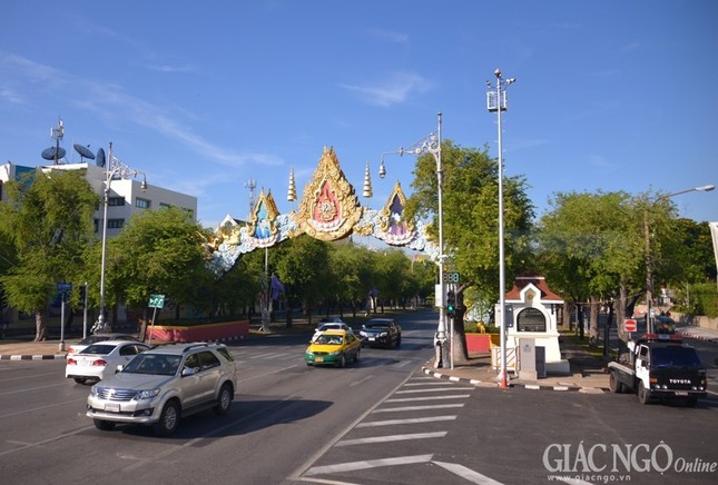 Chum anh tai tru so LHQ (1).jpg