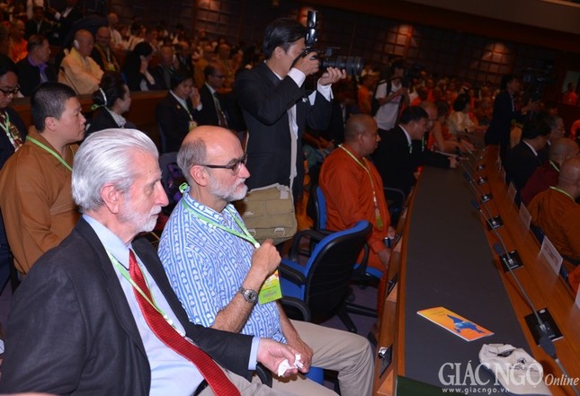 Chum anh tai tru so LHQ (10).jpg