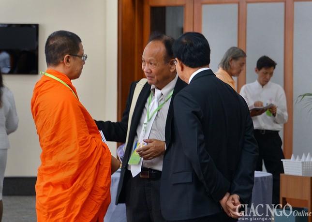 Chum anh tai tru so LHQ (13).jpg