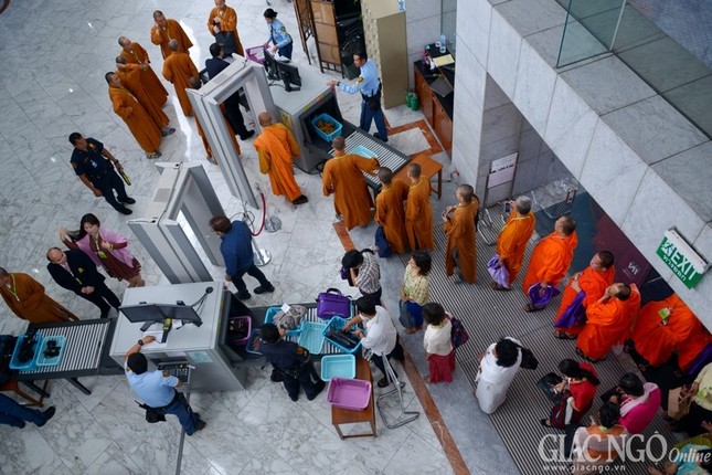 Chum anh tai tru so LHQ (6).jpg