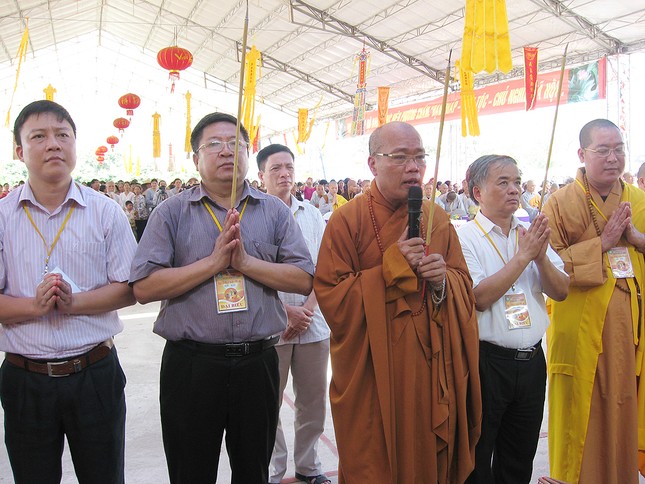 PG Hưng Yên tổ chức Đại lễ Phật đản PL.2559 ảnh 5 hyen 1.jpg