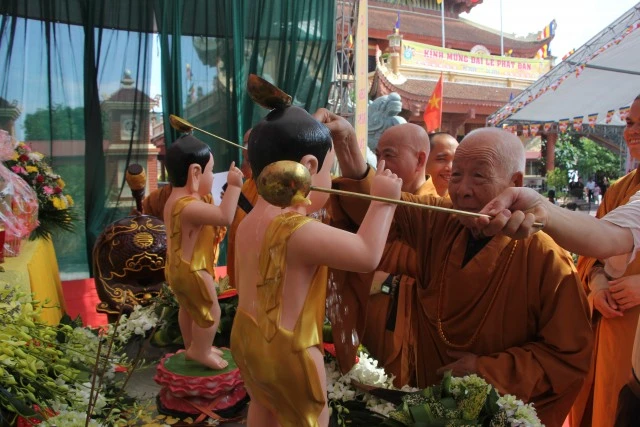 Thái Bình: Hơn 100 triệu đồng ủng hộ Nepal tại Đại lễ ảnh 8 tbinh 8.jpg