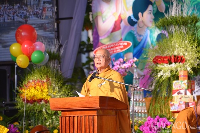 Đại lễ Phật đản chính thức tại Việt Nam Quốc Tự ảnh 18 anh cu tanH.jpg