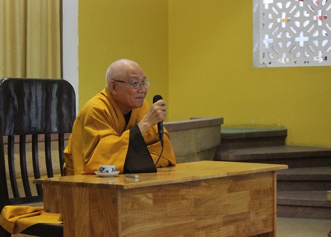 HT.Thích Minh Thông giảng pháp tại trường hạ Xá Lợi ảnh 1 1xl.jpg