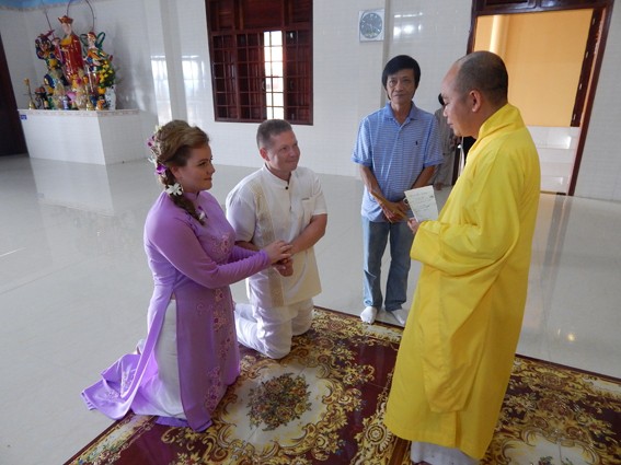 Bình Thuận: Hai người Nga làm lễ hằng thuận ảnh 2 22-6-2015 008.jpg