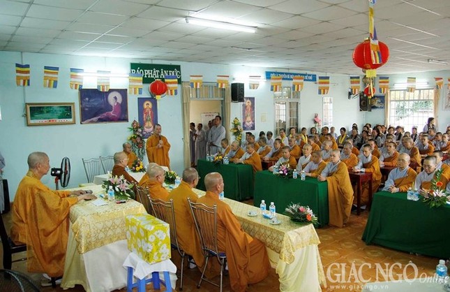 Ni vien Phuoc Long Q (2).jpg