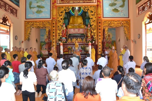 CLB Thiện nguyện Lá Bồ Đề cúng dường trường hạ ảnh 1 DSC_0041.jpg