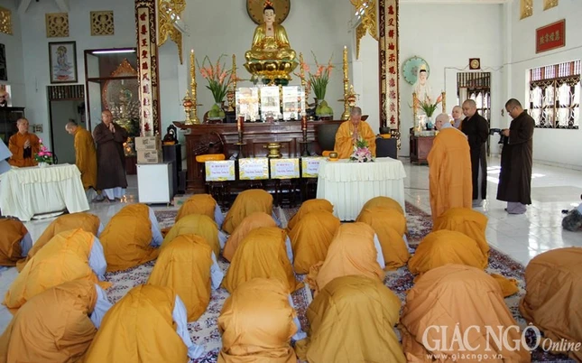 Chua Hue Lam q (10).jpg