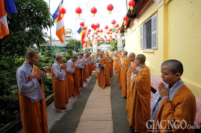 chua sac tu linh thuu (1).jpg