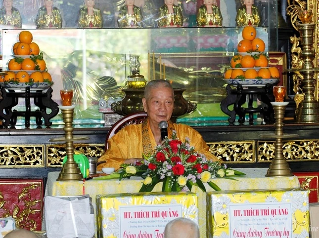 chua sac tu linh thuu (8).jpg