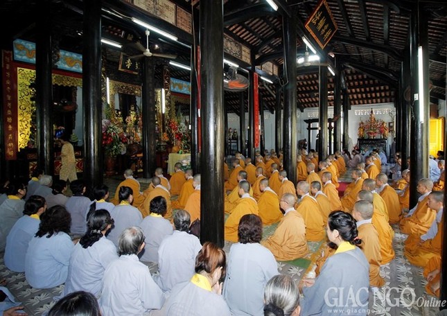 chua sac tu linh thuu (9).jpg