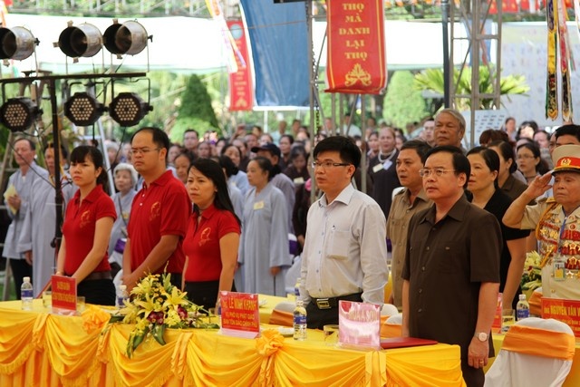 Đại lễ cầu siêu anh hùng liệt sĩ tại Điện Biên ảnh 4 dien bien 2.jpg