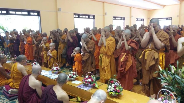 xuat gia gieo duyen (6).jpg