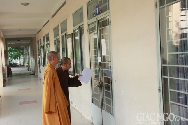 1 tuyen sinh (6).jpg