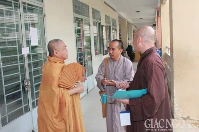 1 tuyen sinh (8).jpg