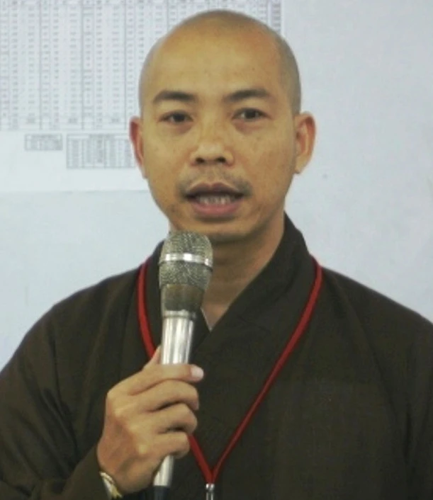 thay quang thanh.JPG