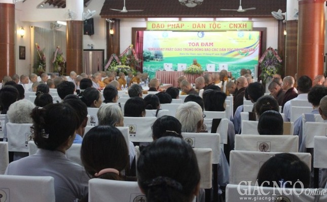 Đông đảo đồng bào dân tộc quy y Tam bảo ảnh 8 H5.jpg