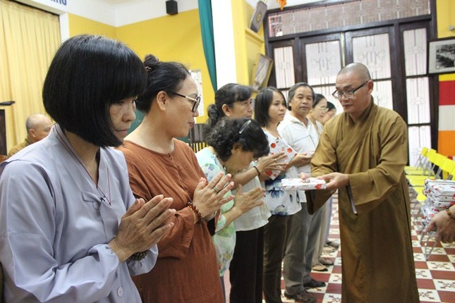 TP.HCM: Tổng kết Lớp Phật học căn bản khóa I ảnh 4 4hp.jpg