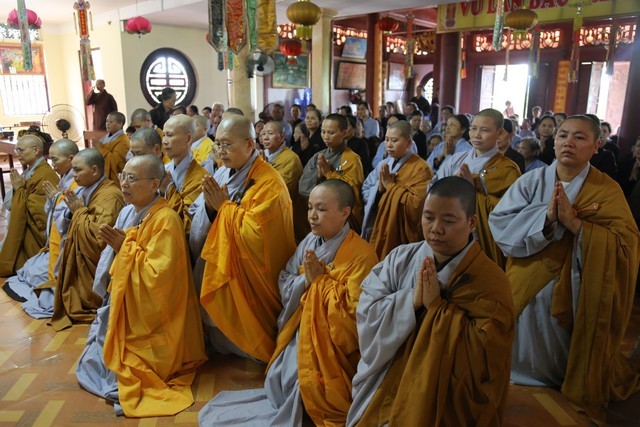 Phân ban Ni giới T.Ư cúng dường trường hạ phía Bắc ảnh 2 Cvan 6.jpg