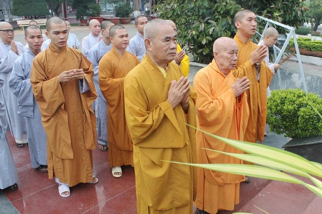 Phật giáo quận 7 tri ân anh hùng liệt sĩ ảnh 1 bt1.JPG
