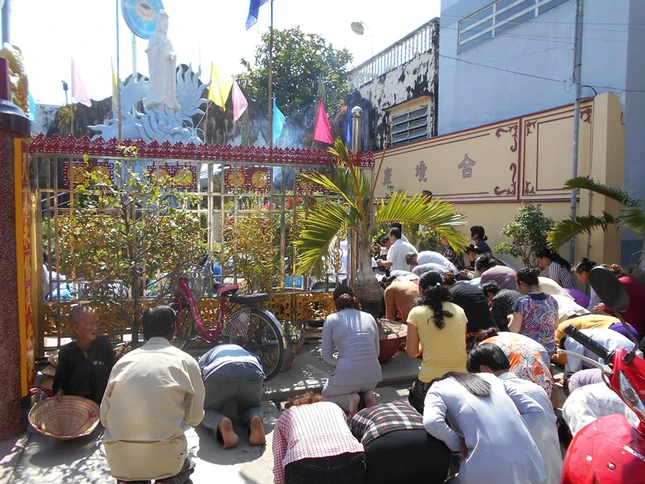 Tục thờ Quan Âm Nam Hải ảnh 1 DSCN5111.JPG