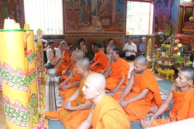 Lễ dâng y tắm mưa tại chùa Candaransi, TV.Phước Sơn ảnh 1 2tm.jpg
