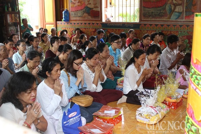 Lễ dâng y tắm mưa tại chùa Candaransi, TV.Phước Sơn ảnh 4 4tm.jpg