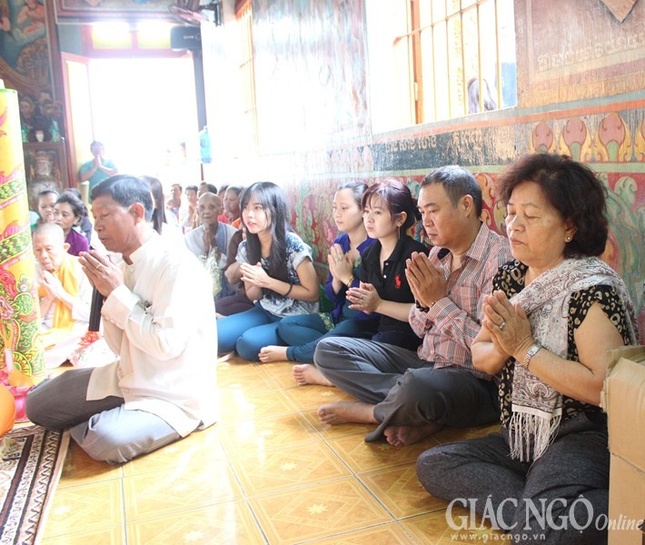 Lễ dâng y tắm mưa tại chùa Candaransi, TV.Phước Sơn ảnh 5 5tm.jpg